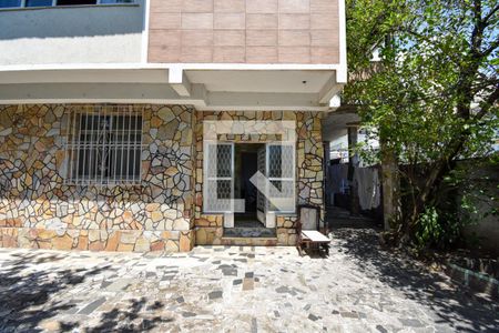 Casa à venda com 450m², 6 quartos e 1 vagaEntrada do 1 andar