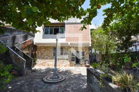 Casa à venda com 450m², 6 quartos e 1 vagaFachada