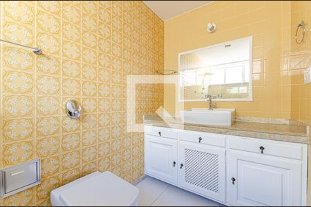 Apartamento à venda com 308m², 4 quartos e 2 vagasBanheiro da Suíte 1