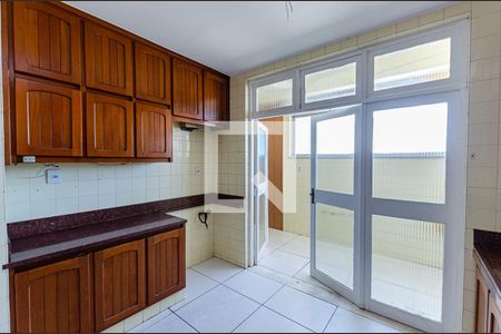 Apartamento à venda com 308m², 4 quartos e 2 vagasCozinha