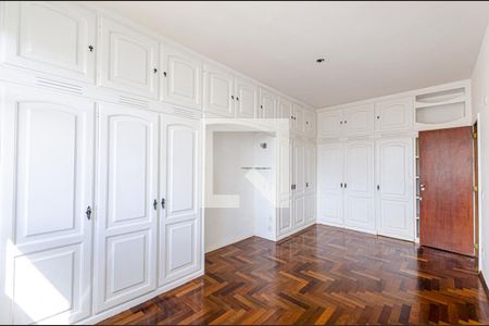 Apartamento à venda com 308m², 4 quartos e 2 vagasSuite 