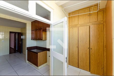 Apartamento à venda com 308m², 4 quartos e 2 vagasÁrea de Serviço