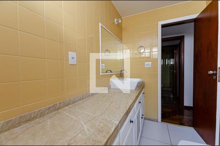 Apartamento à venda com 308m², 4 quartos e 2 vagasBanheiro Social