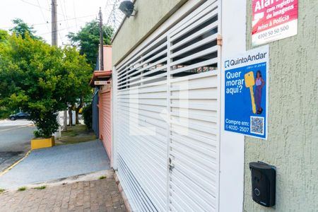 Casa à venda com 196m², 2 quartos e 2 vagasPlaquinha