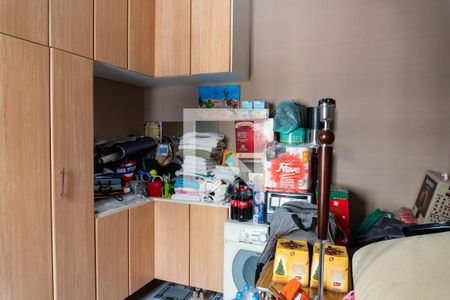 Casa à venda com 196m², 2 quartos e 2 vagasQuarto de Serviço