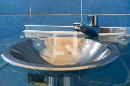 Casa à venda com 196m², 2 quartos e 2 vagasBanheiro do Escritório Detalhe