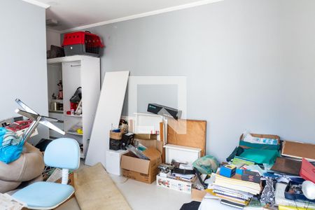 Casa à venda com 196m², 2 quartos e 2 vagasEscritório