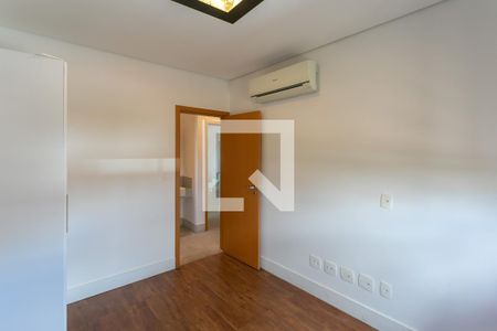 Quarto 1 de apartamento à venda com 2 quartos, 170m² em Funcionários, Belo Horizonte