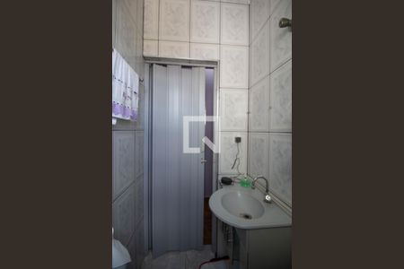 Casa à venda com 300m², 4 quartos e 2 vagasBanheiro 1