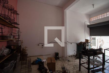 Casa à venda com 300m², 4 quartos e 2 vagasSalão