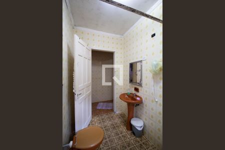 Casa à venda com 300m², 4 quartos e 2 vagasBanheiro 2