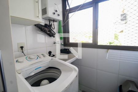 Apartamento à venda com 113m², 3 quartos e 2 vagas Apartamento à venda com 113m², 3 quartos e 2 vagasÁrea de Serviço