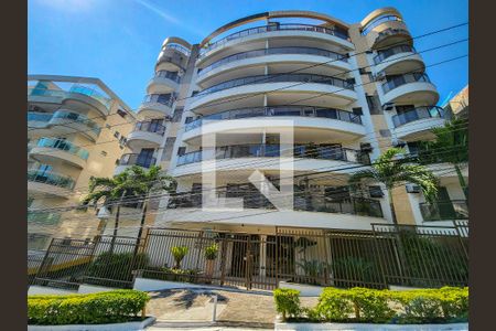 Apartamento à venda com 113m², 3 quartos e 2 vagas Apartamento à venda com 113m², 3 quartos e 2 vagasFachada