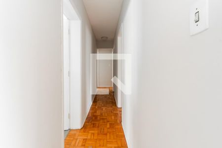 Corredor de apartamento para alugar com 3 quartos, 130m² em Moema, São Paulo