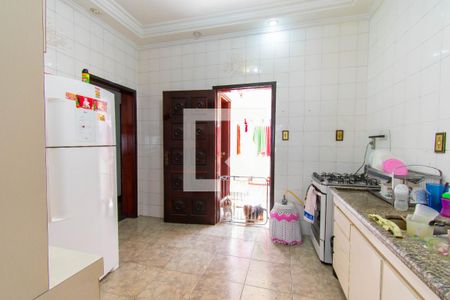 Casa à venda com 220m², 3 quartos e 3 vagasCozinha