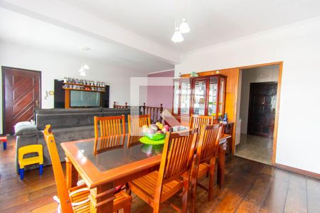 Casa à venda com 220m², 3 quartos e 3 vagasSala de Jantar