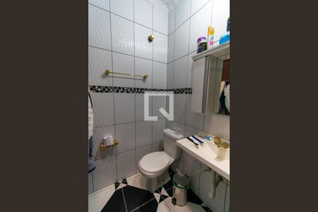 Casa à venda com 220m², 3 quartos e 3 vagasBanheiro Corredor