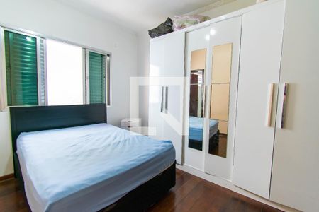 Casa à venda com 220m², 3 quartos e 3 vagasSuíte