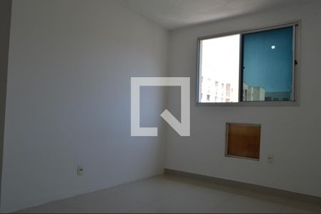 Quarto 1 de apartamento para alugar com 2 quartos, 55m² em Taquara, Rio de Janeiro