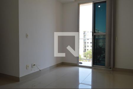 Sala de apartamento para alugar com 2 quartos, 55m² em Taquara, Rio de Janeiro