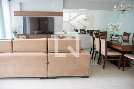 Sala de casa à venda com 4 quartos, 361m² em Barro Branco (zona Norte), São Paulo