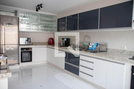 Casa à venda com 361m², 4 quartos e 6 vagasCozinha