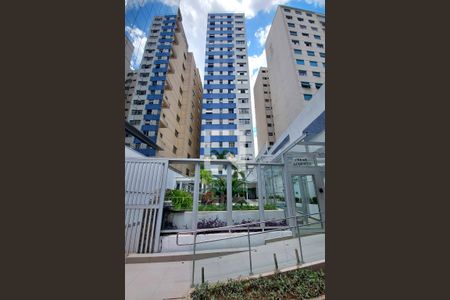 Apartamento à venda com 90m², 3 quartos e 1 vaga Apartamento à venda com 90m², 3 quartos e 1 vagaFachada