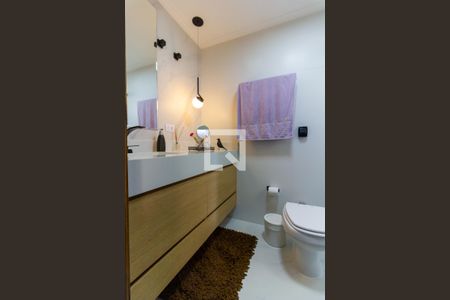 Apartamento à venda com 136m², 3 quartos e 2 vagasBanheiro do Quarto 2