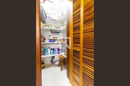 Apartamento à venda com 136m², 3 quartos e 2 vagasDespensa