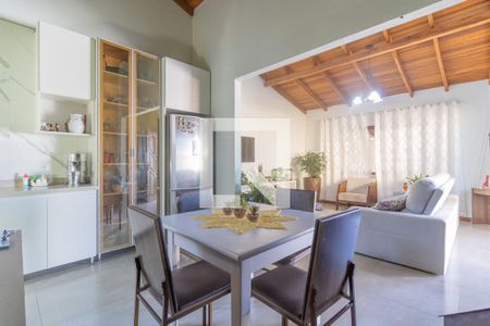 Sala de casa à venda com 3 quartos, 90m² em Igara, Canoas