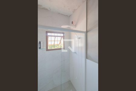 Casa à venda com 90m², 3 quartos e 2 vagasBanheiro  2