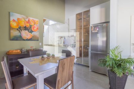 Sala de casa à venda com 3 quartos, 90m² em Igara, Canoas