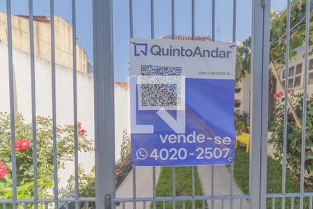 Casa à venda com 90m², 3 quartos e 2 vagasFachada