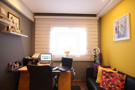 Apartamento à venda com 97m², 2 quartos e 2 vagasEscritório