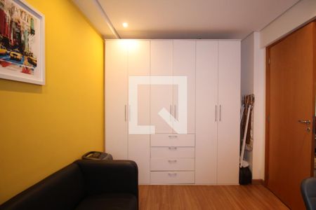 Apartamento à venda com 97m², 2 quartos e 2 vagasEscritório