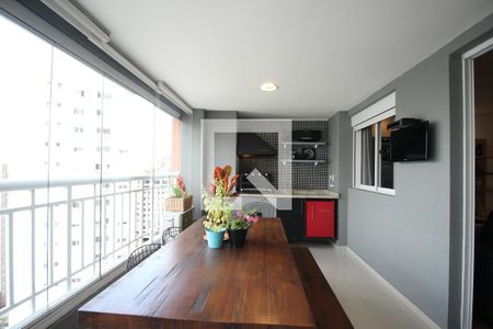 Apartamento à venda com 97m², 2 quartos e 2 vagasVaranda Sala