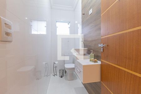 Casa à venda com 180m², 3 quartos e 3 vagas Casa à venda com 180m², 3 quartos e 3 vagasLavabo