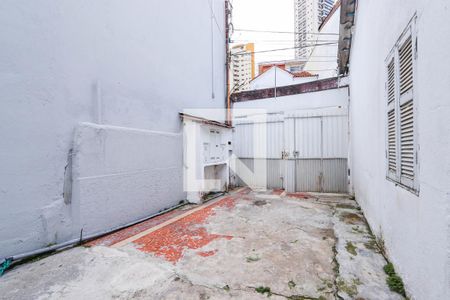 Casa para alugar com 90m², 2 quartos e 1 vagaQuintal