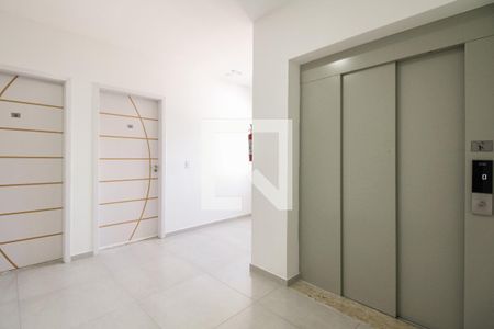 Apartamento à venda com 44m², 2 quartos e sem vaga Apartamento à venda com 44m², 2 quartos e sem vagaCondomínio