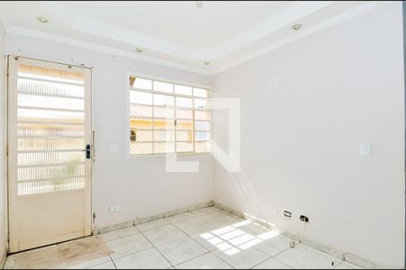 Sala de casa para alugar com 2 quartos, 45m² em Jardim Maria Dirce, Guarulhos