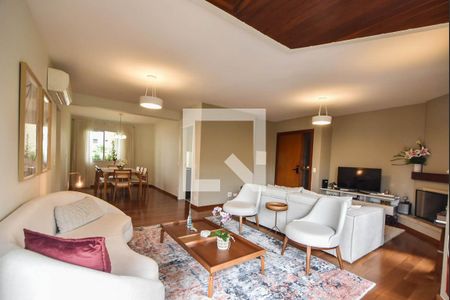 Apartamento à venda com 128m², 3 quartos e 2 vagasVaranda 