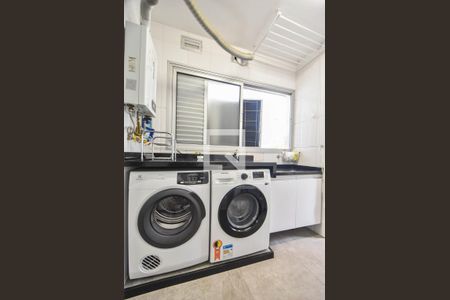 Apartamento à venda com 128m², 3 quartos e 2 vagasLavanderia 