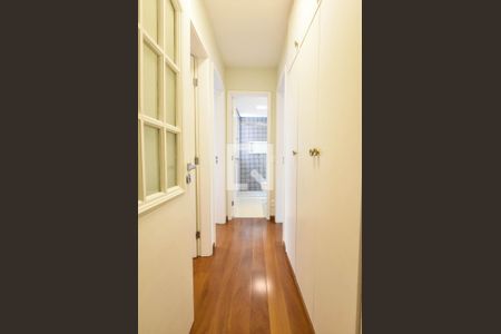 Apartamento à venda com 128m², 3 quartos e 2 vagasCorredor 