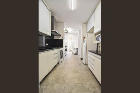 Apartamento à venda com 128m², 3 quartos e 2 vagasCozinha 