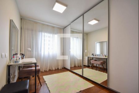 Apartamento à venda com 128m², 3 quartos e 2 vagasQuarto 02