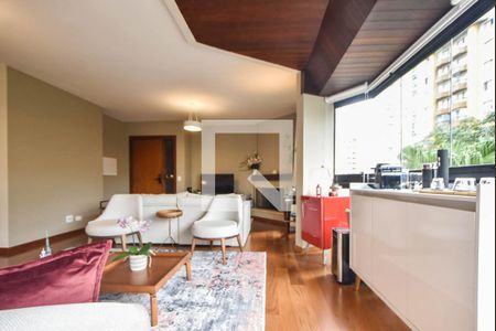 Apartamento à venda com 128m², 3 quartos e 2 vagasVaranda 