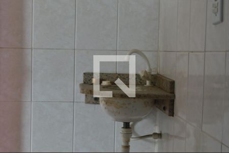 Casa de condomínio para alugar com 130m², 2 quartos e sem vagaBanheiro da Suíte