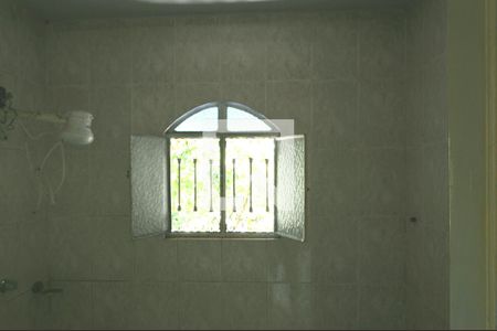 Casa de condomínio para alugar com 130m², 2 quartos e sem vagaBanheiro