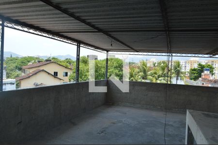 Casa de condomínio para alugar com 130m², 2 quartos e sem vagaTerraço