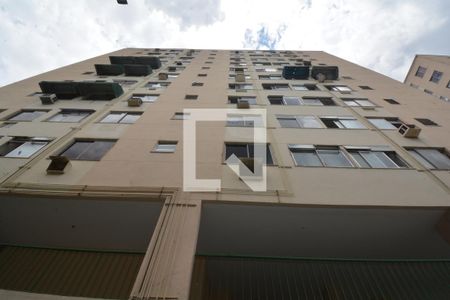 Apartamento para alugar com 50m², 2 quartos e 1 vagaFachada do bloco